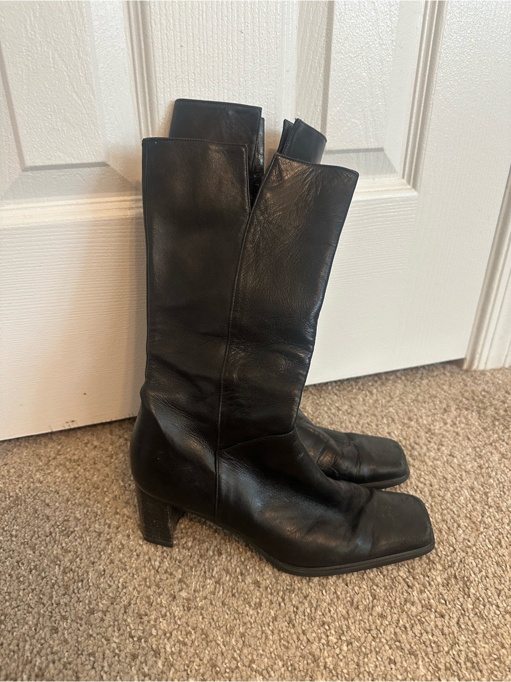 Stuart Weitzman Women's Black Leather Mid-Calf Heeled Boots